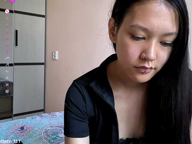 SeeShellman live cam on BongaCams