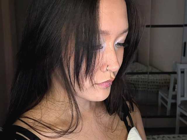 SeeShellman live cam on BongaCams