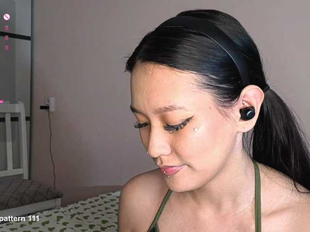 SeeShellman live cam on BongaCams
