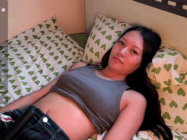 SeeShellman live cam on BongaCams