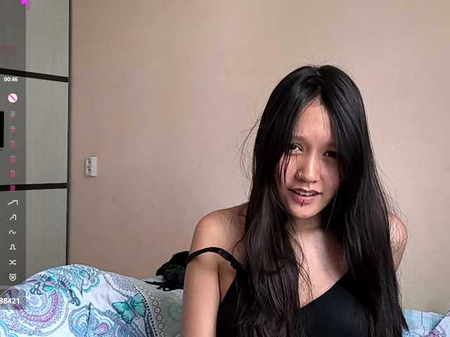SeeShellman live cam on BongaCams
