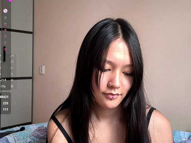 SeeShellman live cam on BongaCams