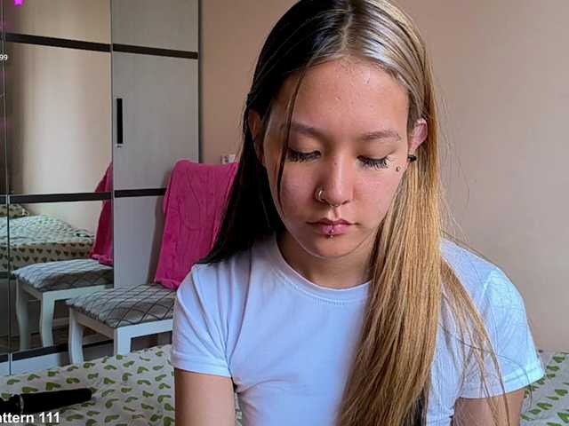 SeeShellman live cam on BongaCams