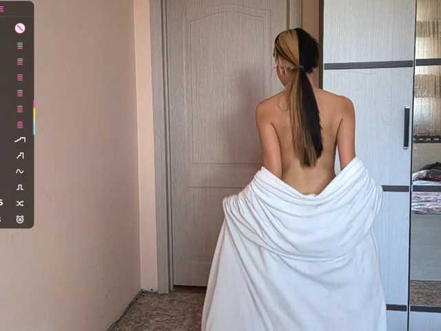 SeeShellman live cam on BongaCams