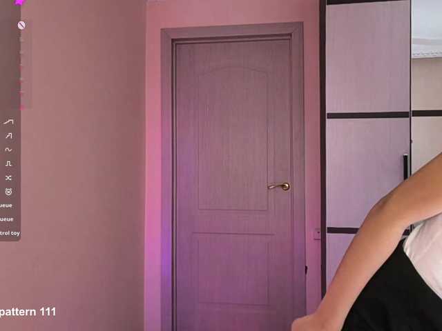 SeeShellman live cam on BongaCams