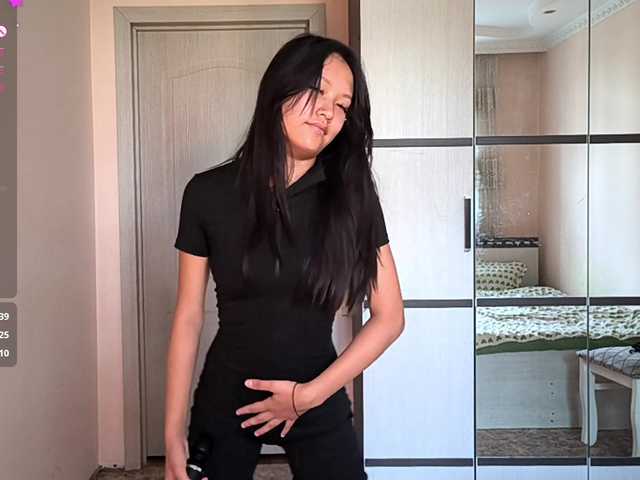 SeeShellman live cam on BongaCams
