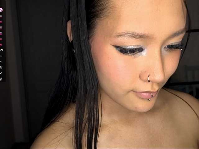 SeeShellman live cam on BongaCams