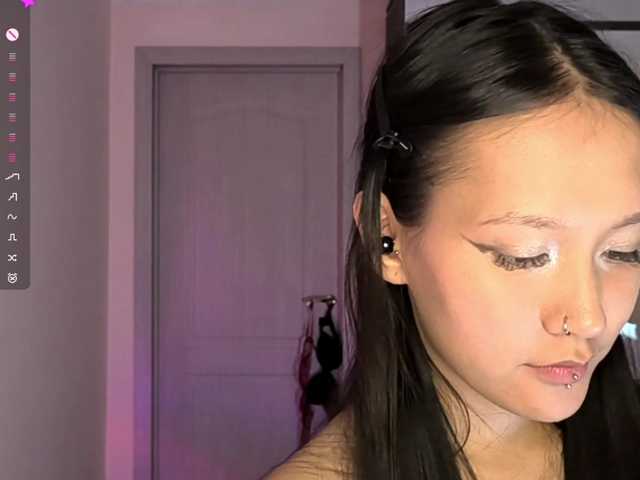 SeeShellman live cam on BongaCams