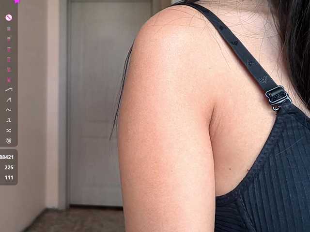 SeeShellman live cam on BongaCams