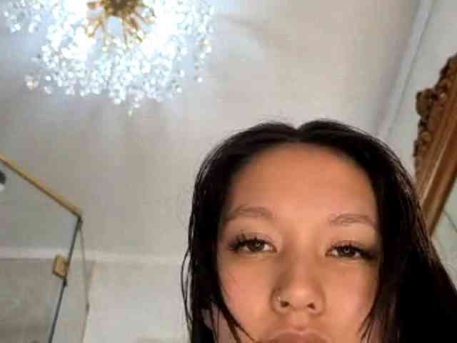 SeeShellman Live Webcam on BongaCams