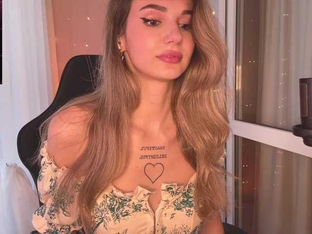 Blue-Berry-'s BongaCams show and profile