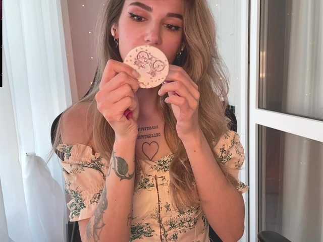 Blue-Berry-'s BongaCams show and profile