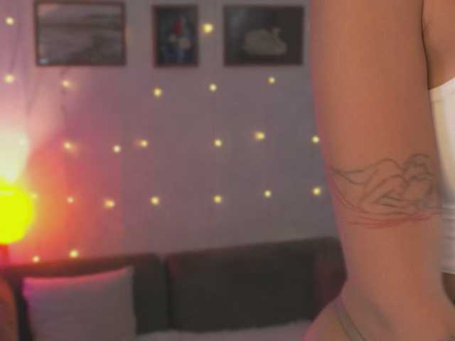 Blue-Berry- live cam on BongaCams
