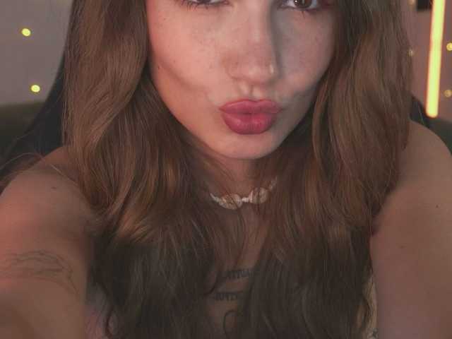 Blue-Berry- live cam on BongaCams