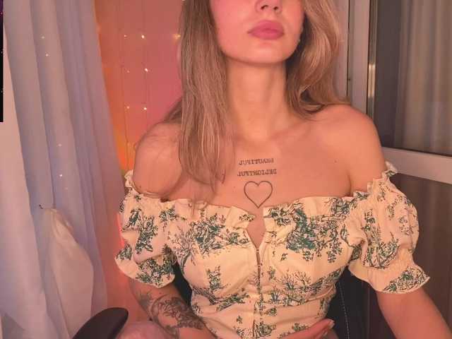 Blue-Berry-'s BongaCams show and profile