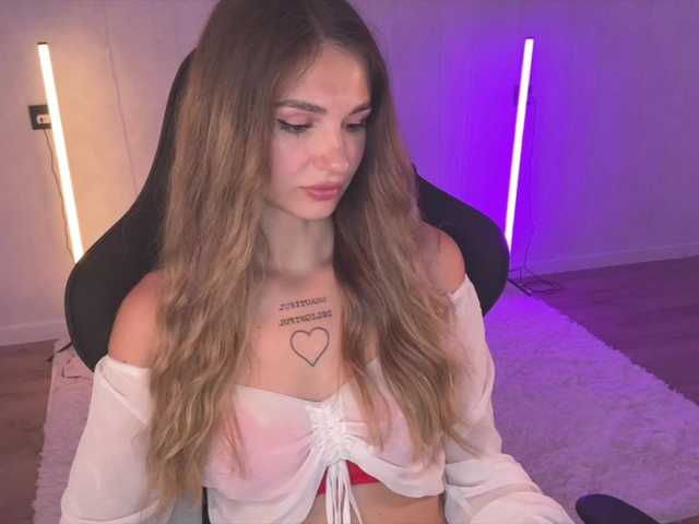 Blue-Berry- live cam on BongaCams