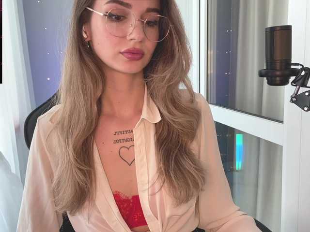 Blue-Berry-'s BongaCams show and profile