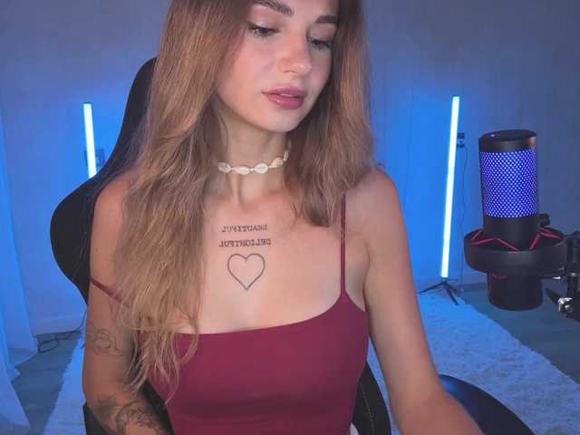 Blue-Berry- live cam on BongaCams