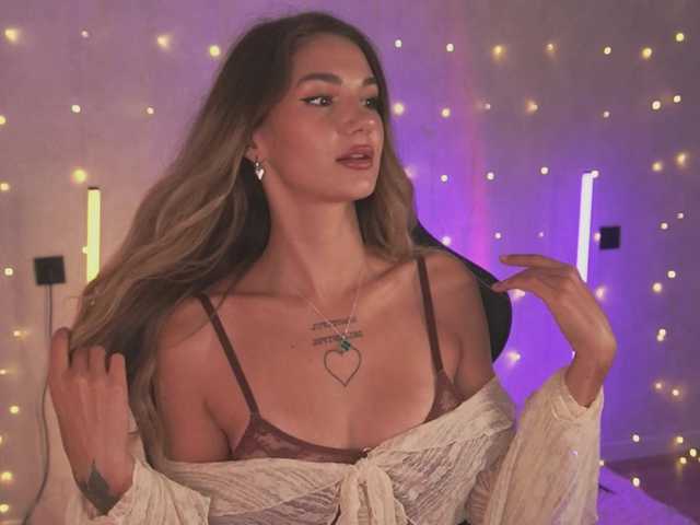 Blue-Berry- live webcam show