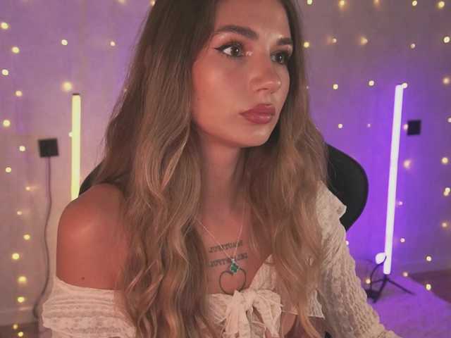 Blue-Berry- live cam on BongaCams