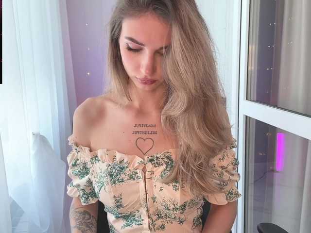 Blue-Berry-'s BongaCams show and profile