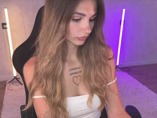 Blue-Berry- Sex Cam Show