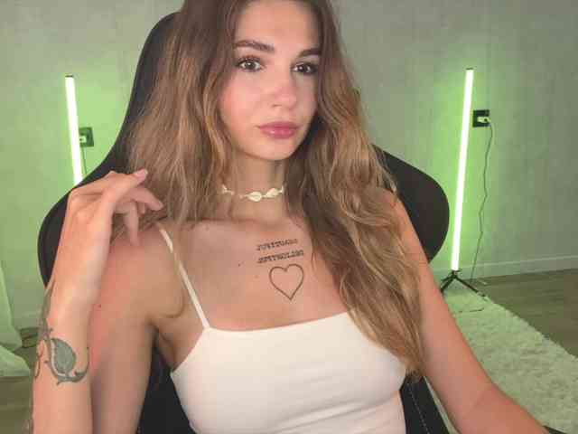 Blue-Berry- Sex Cam Show