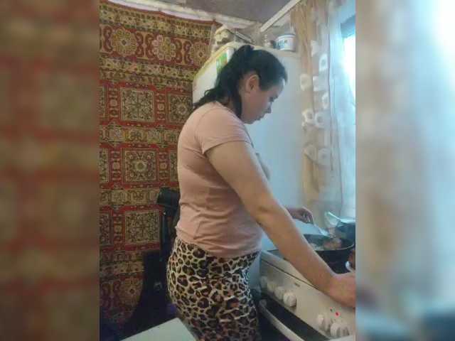 Marina22222 live cam on BongaCams