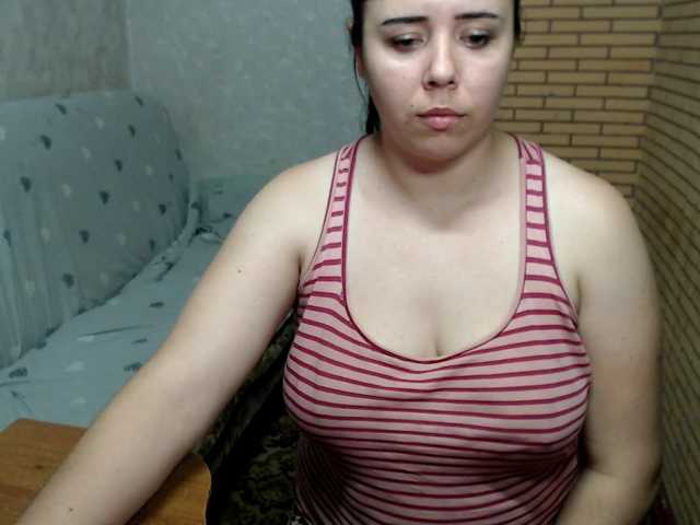 Marina22222 live cam on BongaCams