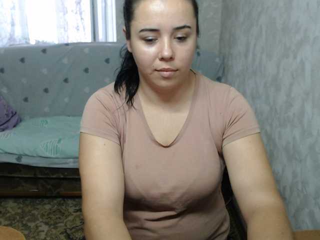 Marina22222 live cam on BongaCams