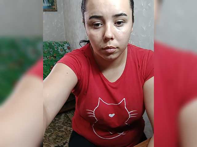 Marina22222 live cam on BongaCams
