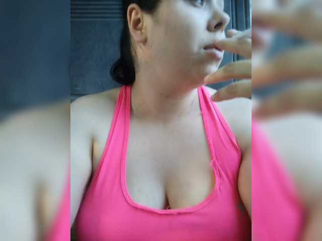 Marina22222 live cam on BongaCams