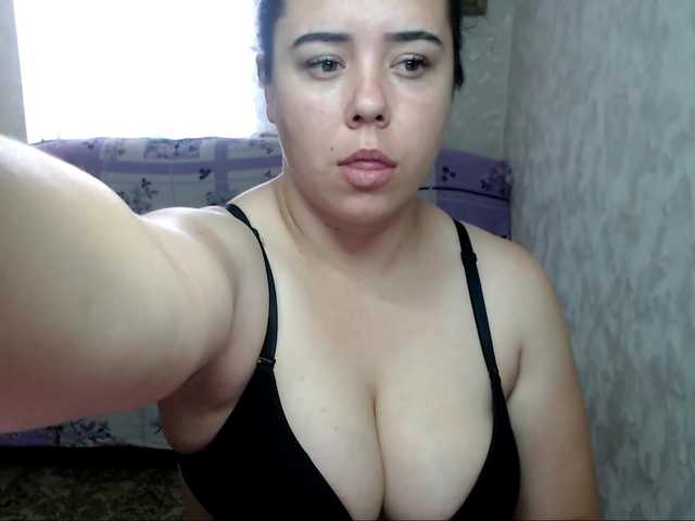 Marina22222 live cam on BongaCams