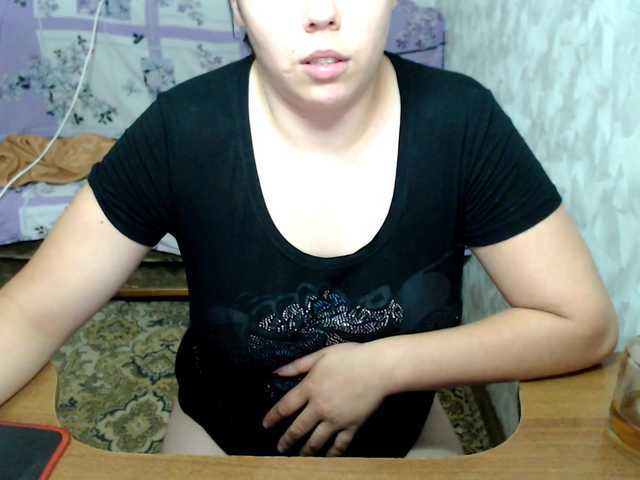 Marina22222 live cam on BongaCams