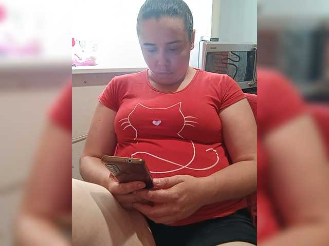 Marina22222 live cam on BongaCams