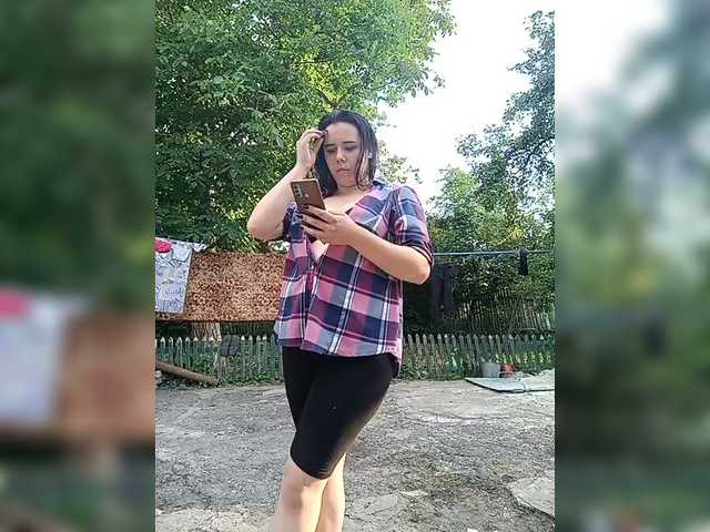 Marina22222 live cam on BongaCams