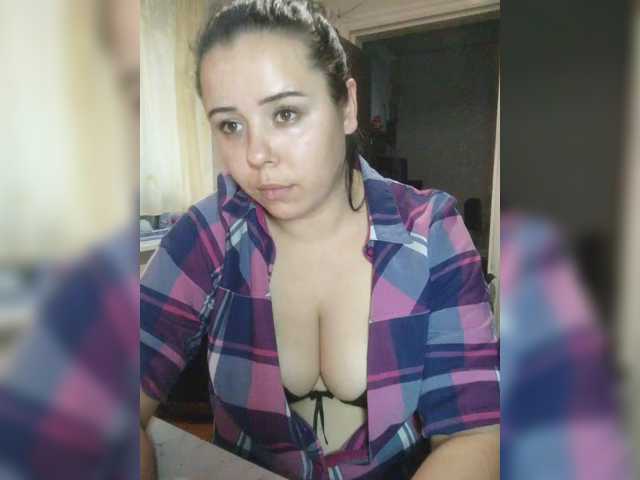 Marina22222 live cam on BongaCams