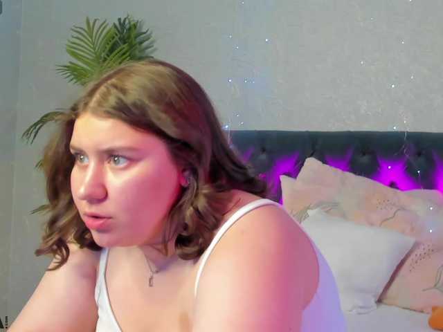 Maya-Raay live cam