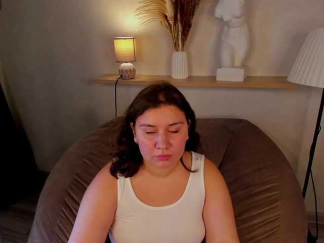 Maya-Raay live cam on BongaCams