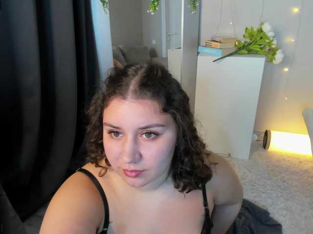 Maya-Raay live cam