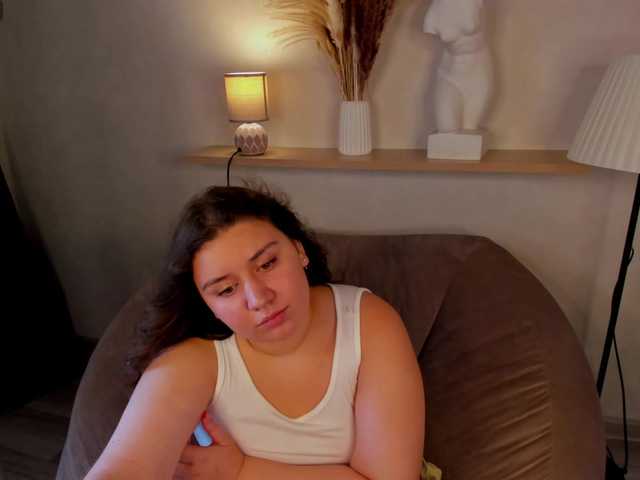 Maya-Raay live cam on BongaCams