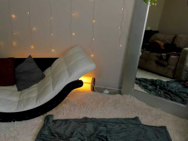 Maya-Raay live cam on BongaCams
