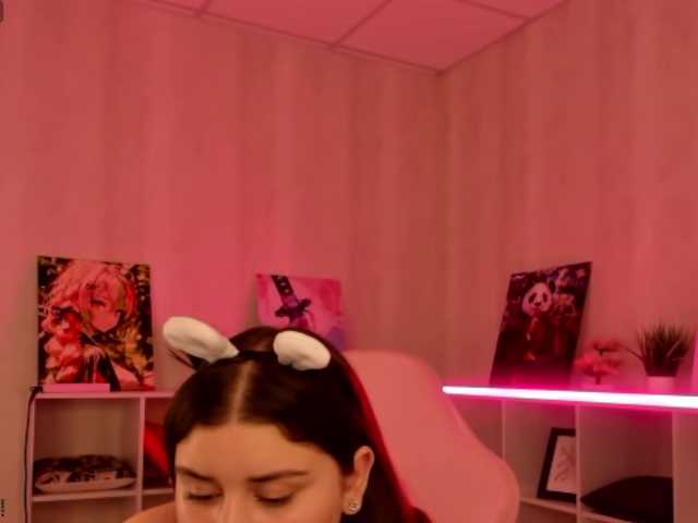 Maya-Raay live cam on BongaCams