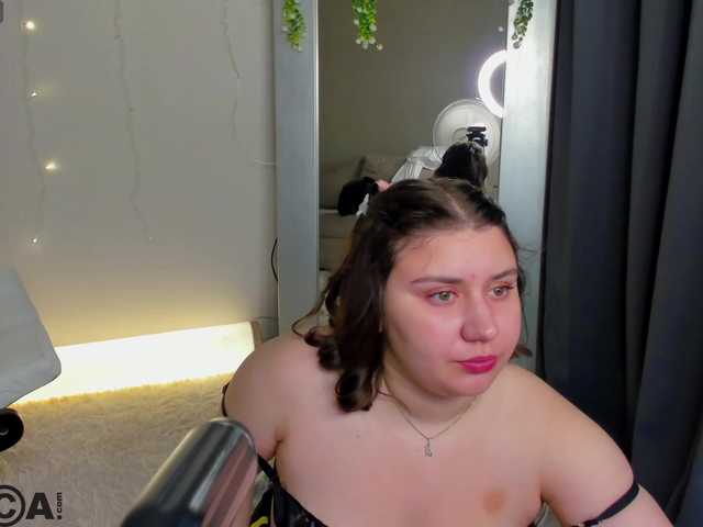 Maya-Raay live cam on BongaCams