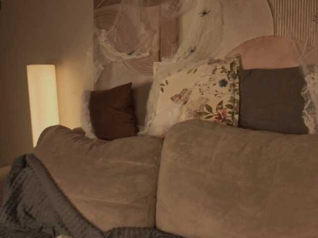 Maya-Raay live cam on BongaCams