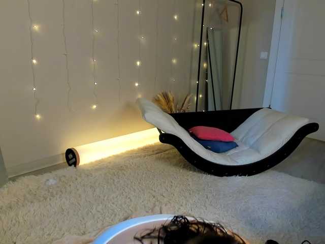 Maya-Raay live webcam show