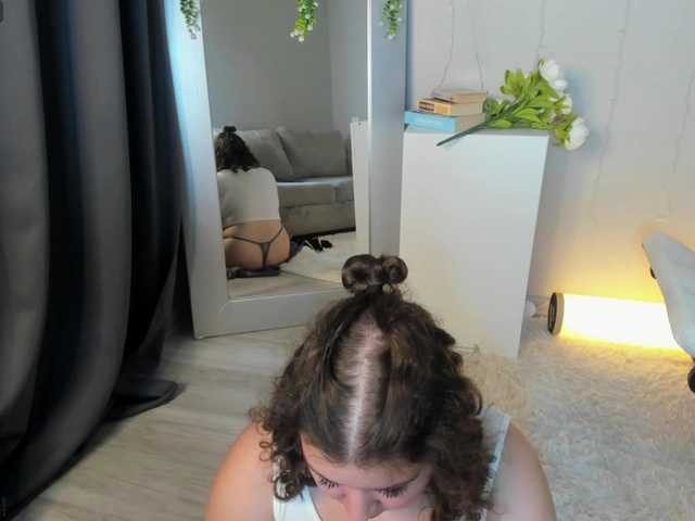Maya-Raay live cam on BongaCams