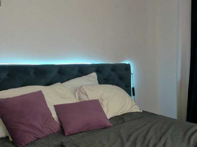 Maya-Raay live cam on BongaCams