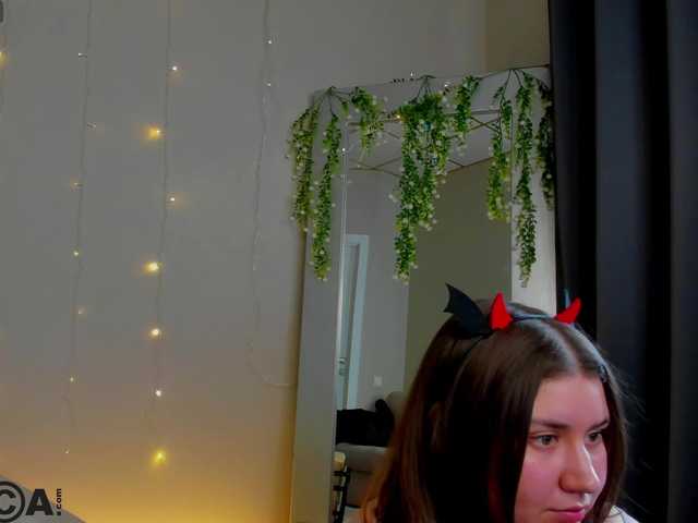 Maya-Raay live cam on BongaCams