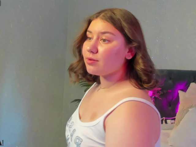Maya-Raay live cam on BongaCams